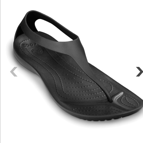 crocs thong sandal